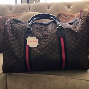 Essen Bella Large Weekender travel bag by Color: Dark Brown/Brown pattern